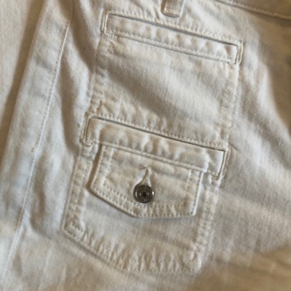 7 for all Mankind white flare jeans, some slight stains as shown. Size 27 - Picture 3 of 14
